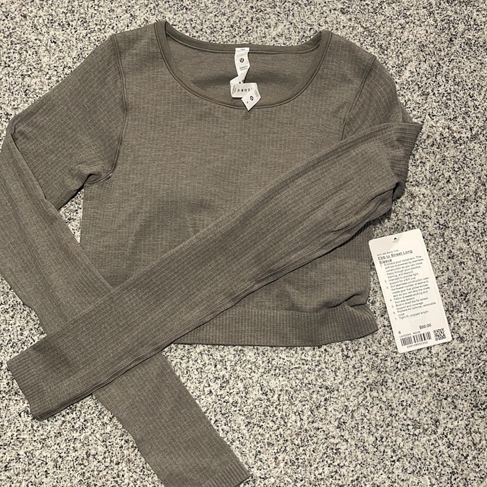 Ebb to Street long sleeve NWT